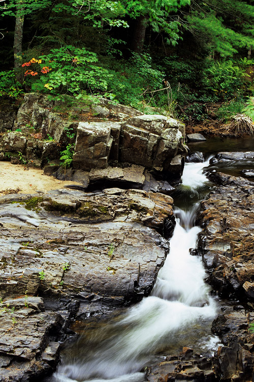 silver river waterfall near l'anse michigan